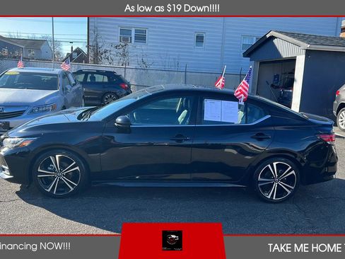 Used 2021 Nissan Sentra SR w/ SR Premium Package image 2