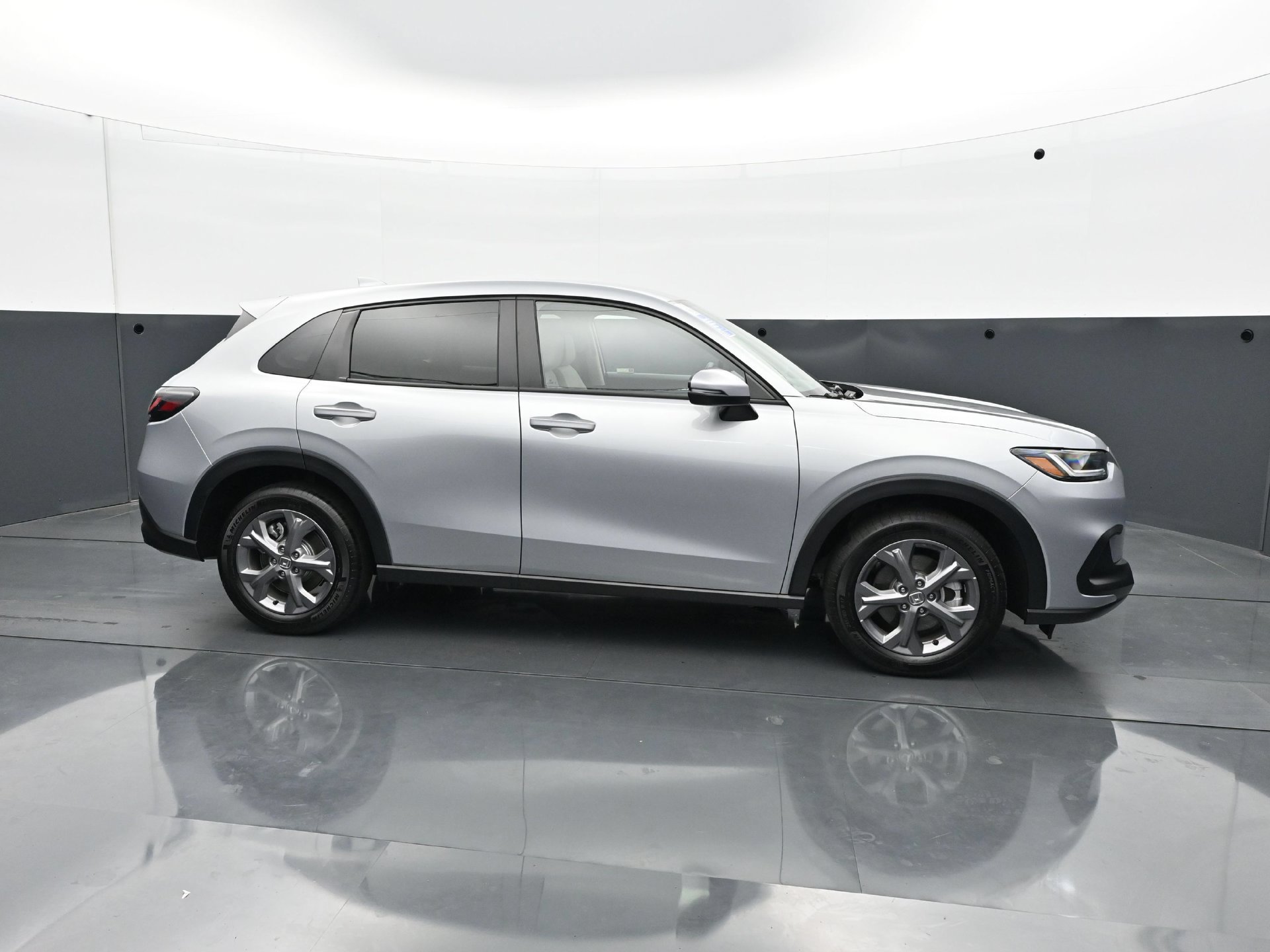 Used 2026 Honda HR-V LX image 8