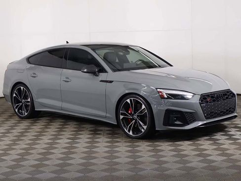 Used 2022 Audi S5 Premium Plus w/ Premium Plus Package image 2