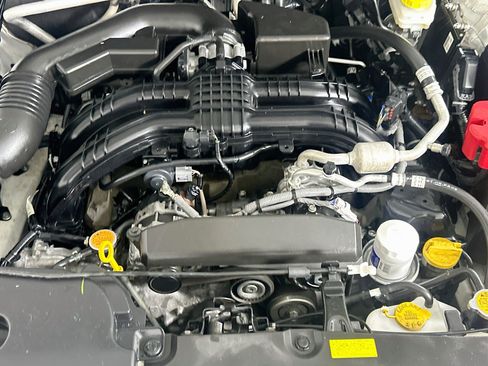 Used 2024 Subaru Crosstrek 2.0i AWD/4WD image 31