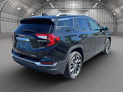 Used 2022 GMC Terrain SLT w/ Tech Package image 7