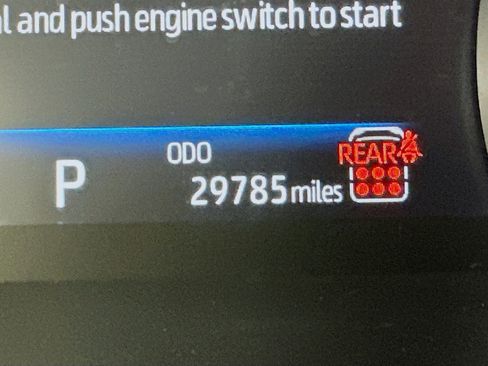 Used 2024 Toyota Highlander LE image 19