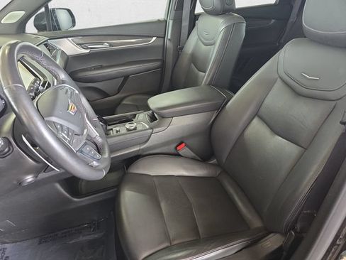 Certified 2024 Cadillac XT5 Sportv w/ LPO, Floor Liner Package AWD/4WD image 15