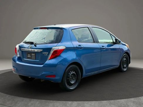 Used 2013 Toyota Yaris LE image 4