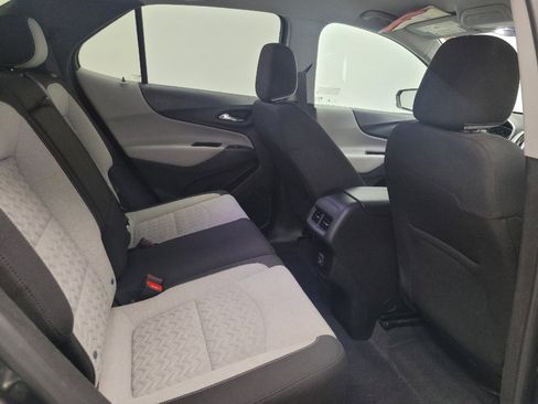 Used 2022 Chevrolet Equinox LT FWD image 19