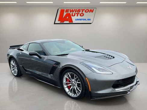Used 2015 Chevrolet Corvette Z06 w/ 3LZ Preferred Equipment Group RWD image 14