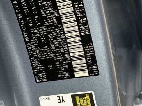 Certified 2023 Toyota Corolla Cross XLE w/ Convenience Package image 27