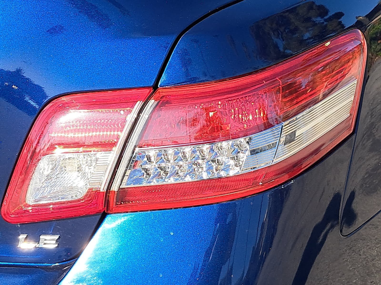 Used 2011 Toyota Camry LE FWD image 34