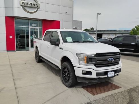 Used 2018 Ford F150 XLT w/ Equipment Group 302A Luxury AWD/4WD image 3