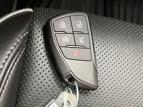 Certified 2022 Buick Envision Essence w/ Technology Package I image 28