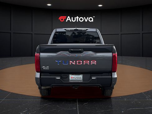 Used 2024 Toyota Tundra SR5 w/ SR5 Convenience Package AWD/4WD image 4