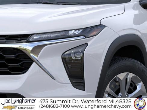 New 2026 Chevrolet Trax LS FWD image 11