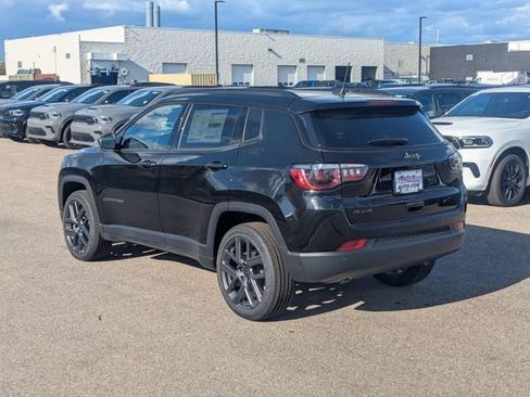 New 2025 Jeep Compass Limited w/ Sun & Sound Group AWD/4WD image 5