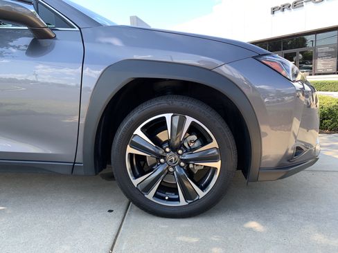 Certified 2021 Lexus UX 250h w/ Premium Package AWD/4WD image 13