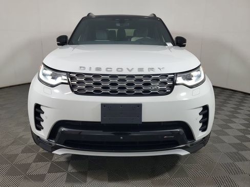 Used 2023 Land Rover Discovery Metropolitan Edition AWD/4WD image 2