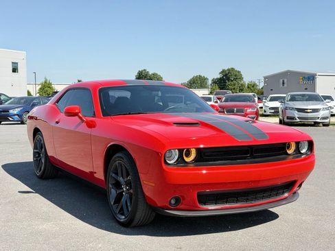 Used 2020 Dodge Challenger SXT w/ Blacktop Package RWD image 6