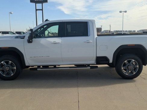 New 2026 GMC Sierra 2500 SLE w/ SLE Value Package; image 6