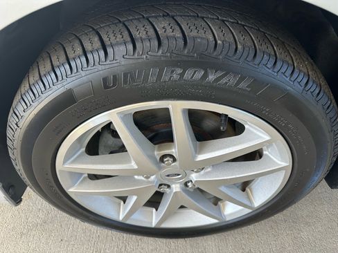 Used 2010 Ford Fusion SEL image 5