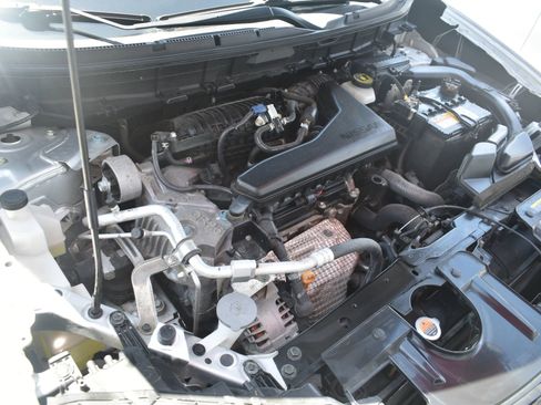 Used 2019 Nissan Rogue SV image 21