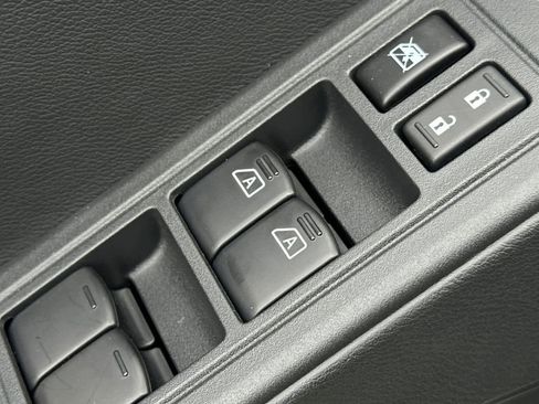 New 2026 Nissan Frontier SV image 14