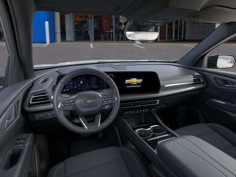 New 2026 Chevrolet Traverse LT FWD image 15