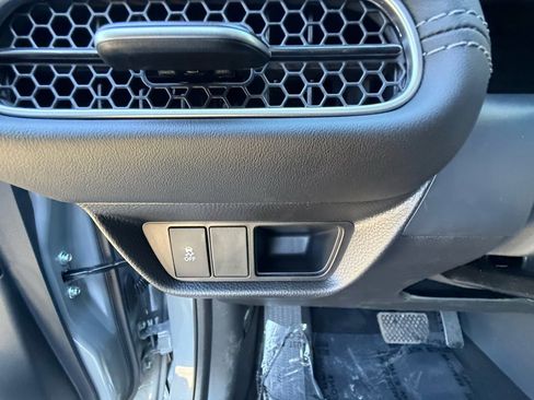 New 2026 Honda HR-V EX-L image 17