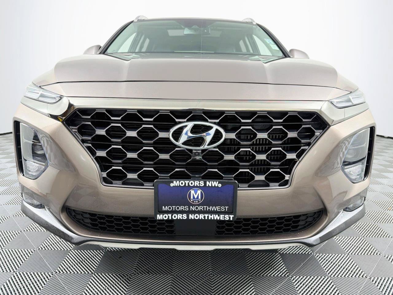 Used 2020 Hyundai Santa Fe Limited AWD/4WD image 2