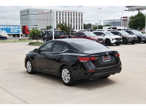 Used 2025 Nissan Sentra S FWD image 4