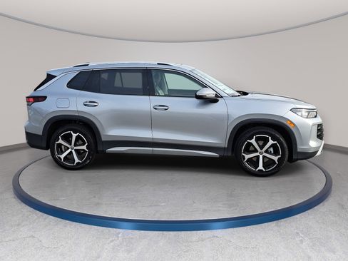 New 2026 Volkswagen Tiguan SE FWD image 4