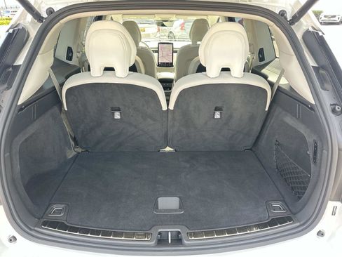 Certified 2025 Volvo EX90 Ultra image 24