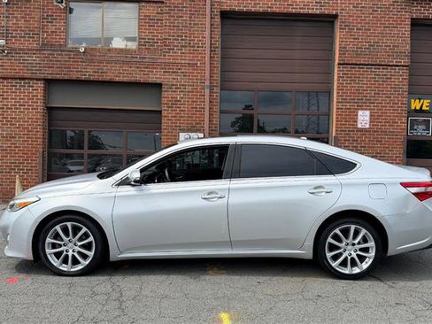 Used 2014 Toyota Avalon XLE Touring FWD image 6