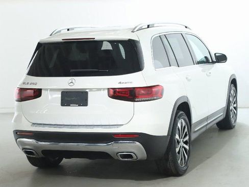 Used 2022 Mercedes-Benz GLB 250 4MATIC image 48