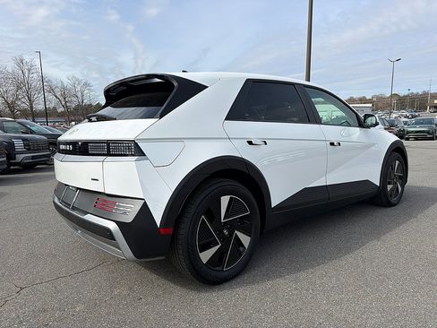 New 2026 Hyundai Ioniq 5 Limited image 3