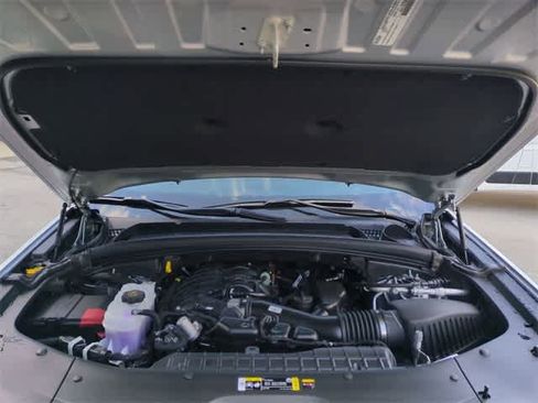 New 2025 Jeep Grand Cherokee L Altitude image 15