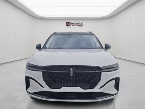 Used 2025 Lincoln Nautilus Black Label w/ Jet Appearance Package image 2