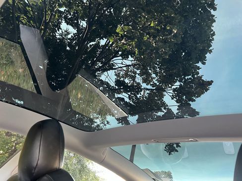 Used 2018 Tesla Model 3 Long Range image 30