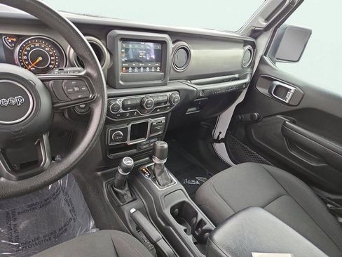 Used 2023 Jeep Wrangler Sport image 19