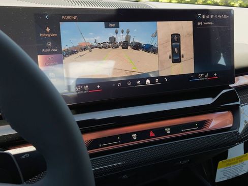 New 2026 BMW 550e xDrive w/ Premium Package AWD/4WD image 11