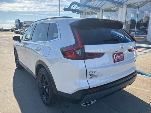 Certified 2024 Honda CR-V Sport-L image 5