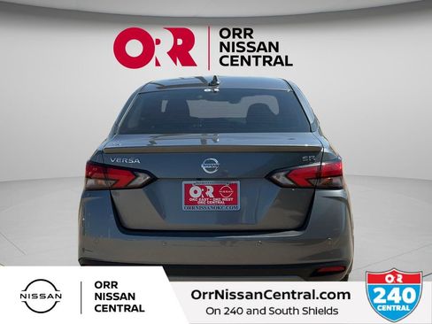 Used 2021 Nissan Versa SR w/ Convenience Package FWD image 6