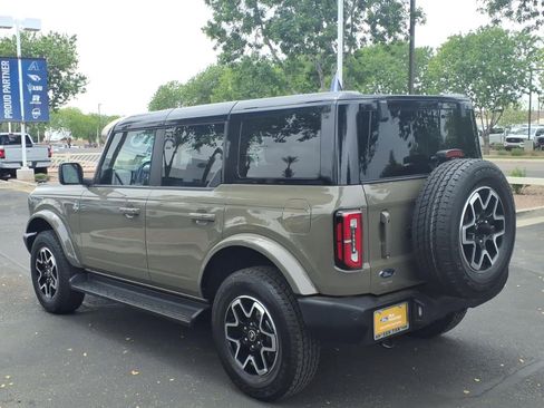 Certified 2025 Ford Bronco Outer Banks AWD/4WD image 6