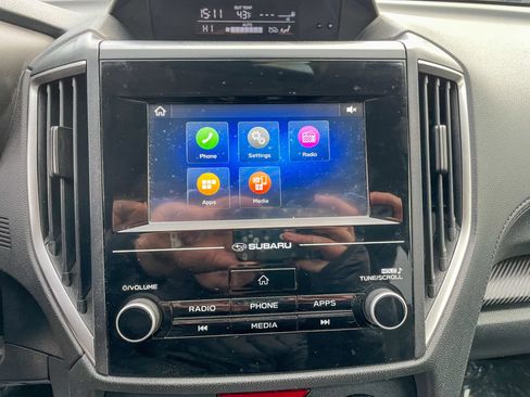 Used 2021 Subaru Crosstrek 2.0i image 19