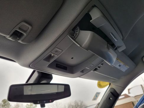 Used 2020 Chevrolet Tahoe 4WD w/ Remote Keyless Entry Package image 36