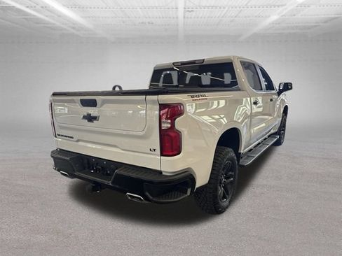 Used 2021 Chevrolet Silverado 1500 LT Trail Boss w/ Convenience Package II AWD/4WD image 9