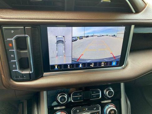 Used 2021 GMC Yukon Denali w/ Denali Premium Package RWD image 19