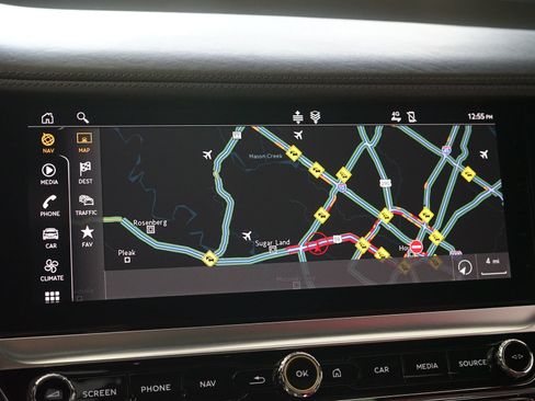 Used 2022 Bentley Flying Spur Plug-In Hybrid AWD/4WD image 16