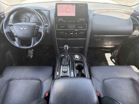 Used 2024 INFINITI QX80 Luxe AWD/4WD image 2