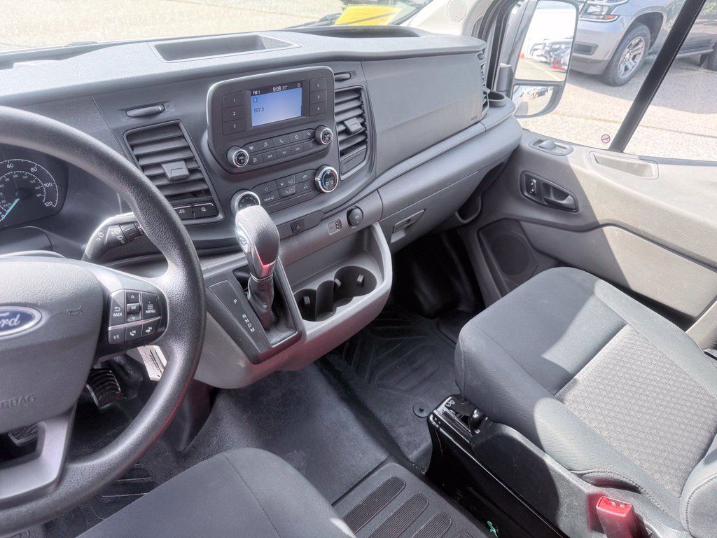 Used 2025 Ford Transit 250 Low Roof w/ Exterior Upgrade Package RWD image 17