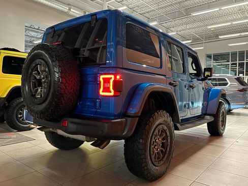 Used 2023 Jeep Wrangler Unlimited Rubicon 392 image 3