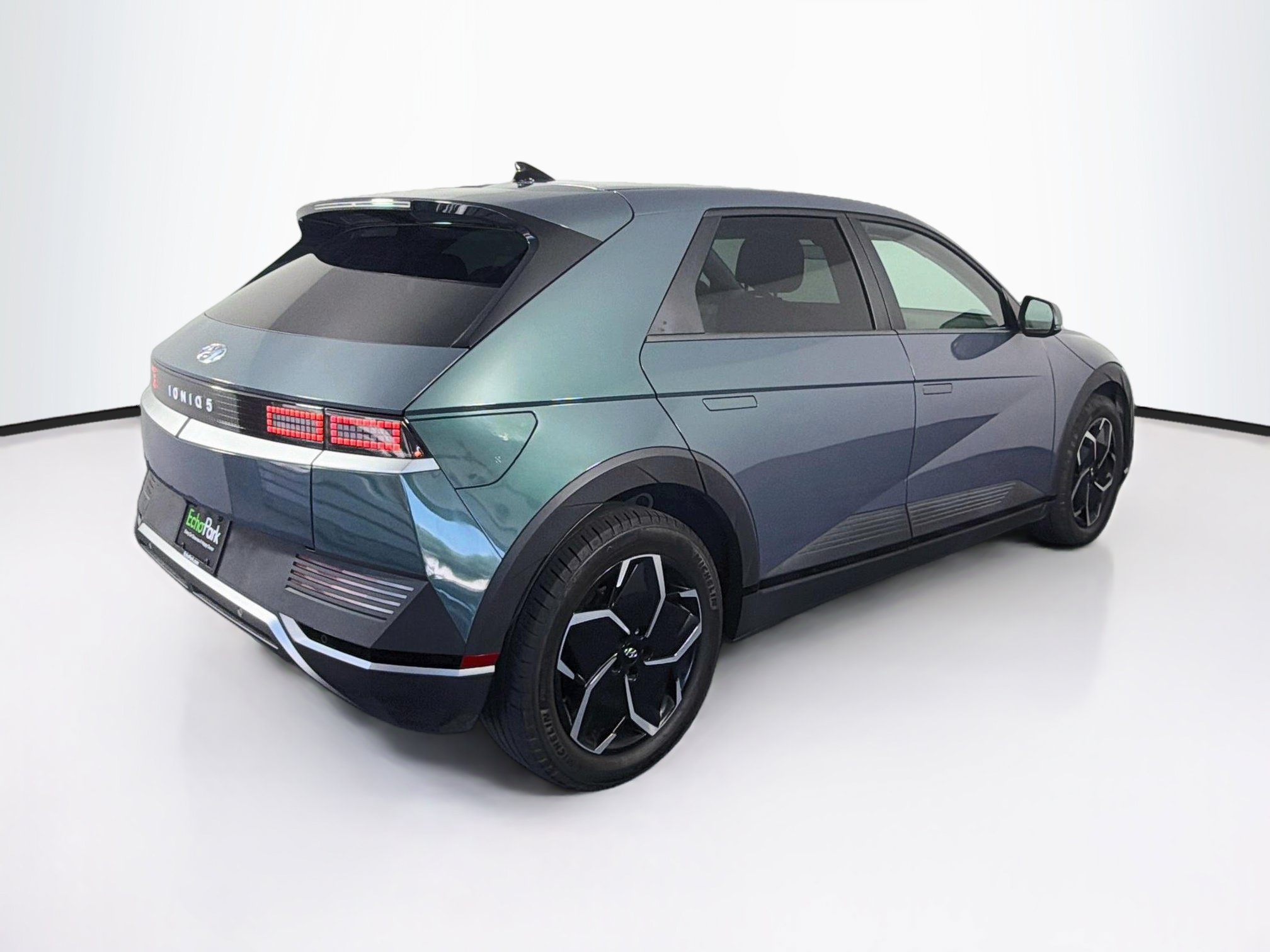 Used 2024 Hyundai Ioniq 5 SEL RWD image 9